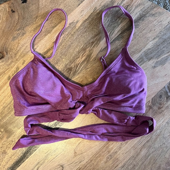 Cupshe Luminescent Wrap Front Bikini - Picture 4 of 9